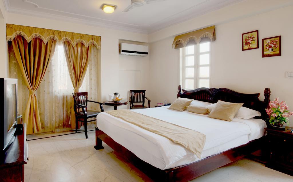 Hari Mahal Palace By Pachar Group Τζαϊπούρ Εξωτερικό φωτογραφία